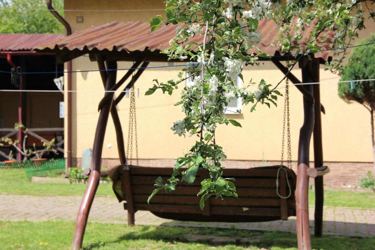 Роман Berehove  Extérieur photo